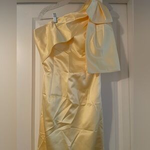 Elegant Yellow Satin Dress
